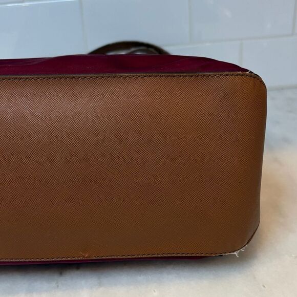 MICHAEL KORS Preppy Core Nylon & Leather Kempton Tote - Picture 8 of 16